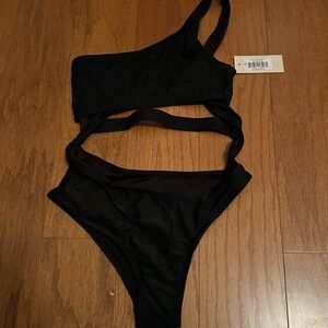 Elegant Black Cutout One-Shoulder Swim One Piece Ris-K NWT